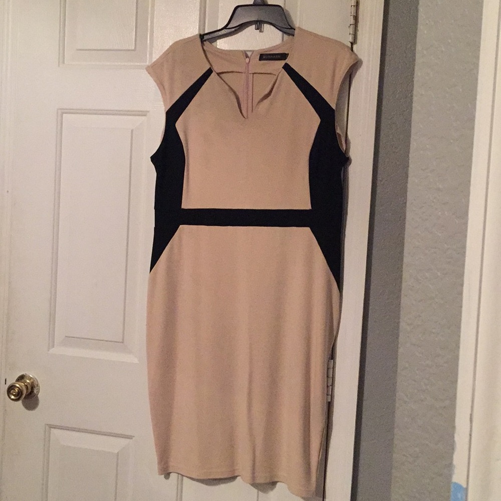 Sexy curvy cream and black bodycon dress